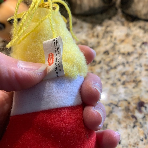 1991 Kitschy plush Christmas Yumkins by Del Monte Fruit and veggies - Picture 9 of 12
